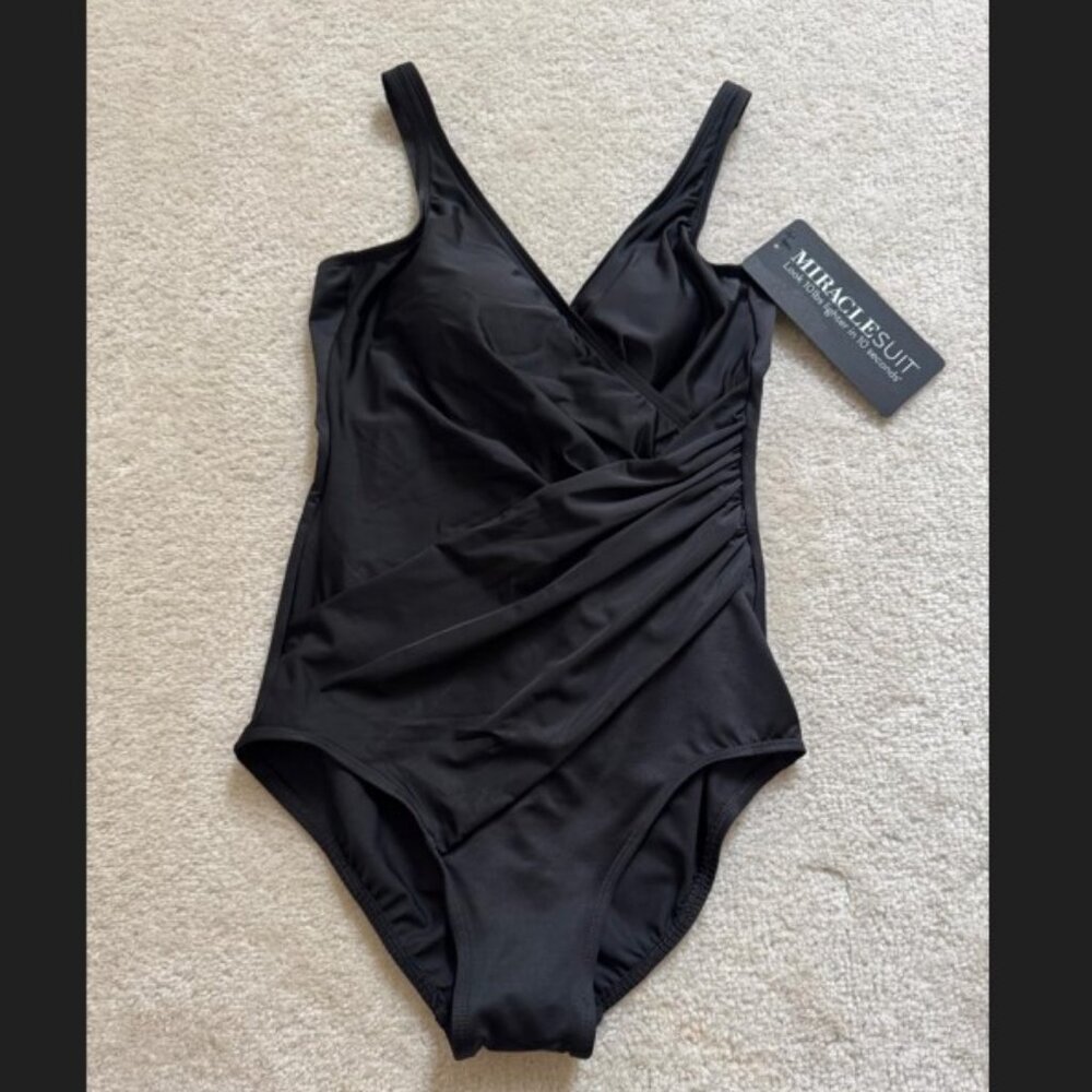 Miracle suit - Look 10 Ibs lighter in 10 seconds